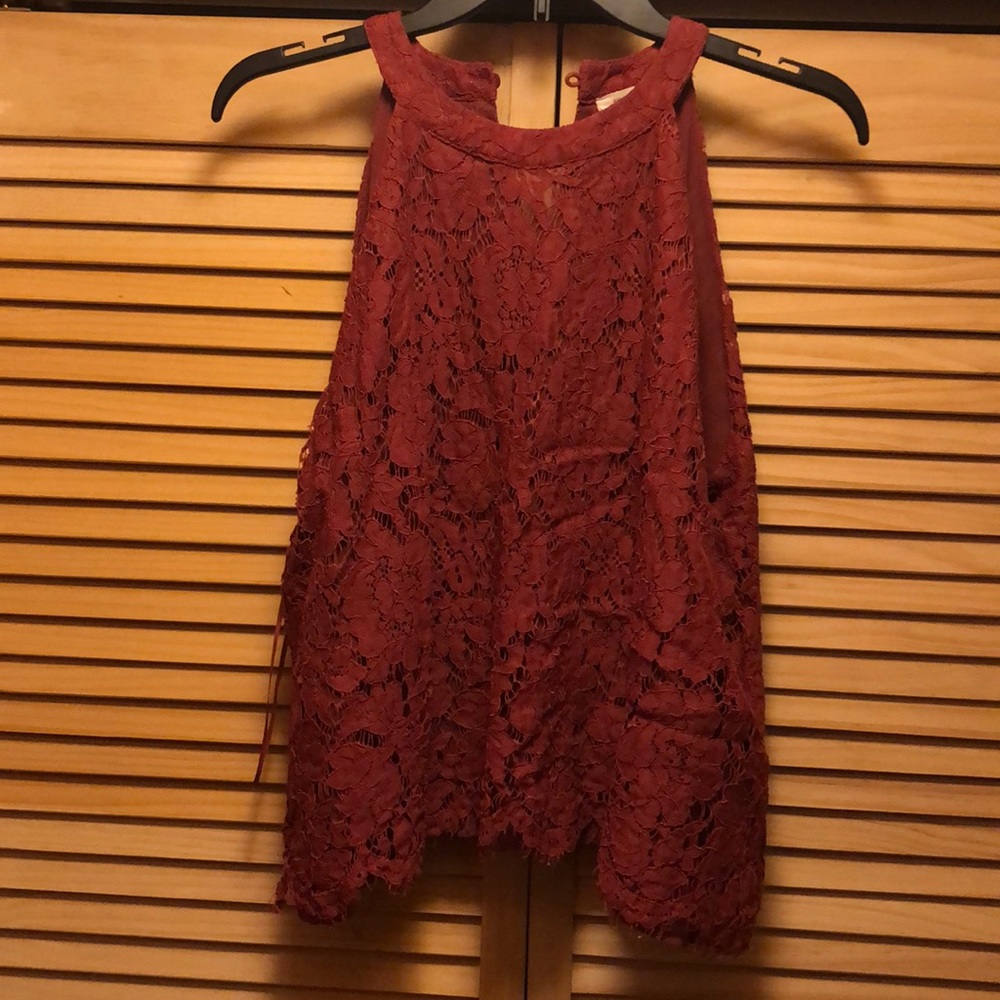 Rosy lacey tank!